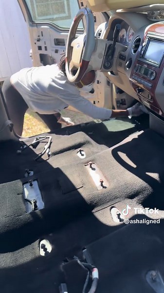 Revamp Your Truck with Dupli-Color Spray Dye