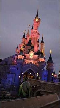 DLP sous la Neige #disneylandparis #disney #parc #magie #disneyparc