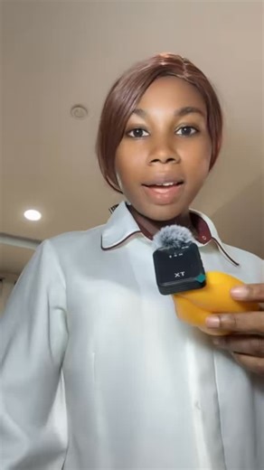 TechQueen01 on Instagram: "NEW LAUNCH 🎉 30 AI Prompts for VAs & Freelancers Only $3.99 Link 🔗 in Bio"