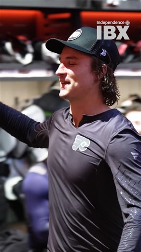 Let 'em know, Bobby. 👏 #PITvsPHI | Independence Blue Cross | Philadelphia Flyers