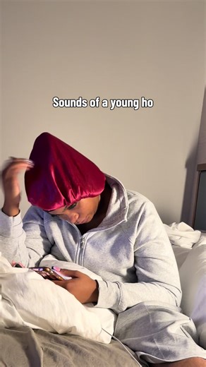 Like get a rat tail comb & itch the scratch zammmmm I hate a head pound😩😭 #youngho #funny