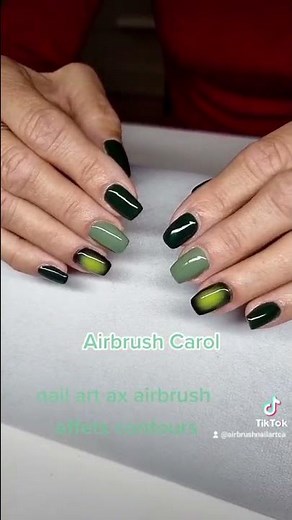 Nail art à l'airbrush