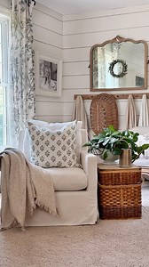 13K views · 4.4K reactions | How do you pass up the biggest picnic basket you’ve ever seen? Especially when it has a $20 price tag! I just LOVE flea market season, don’t you? #fleamarketfinds #fleamarketstyle | Havenberry | Facebook