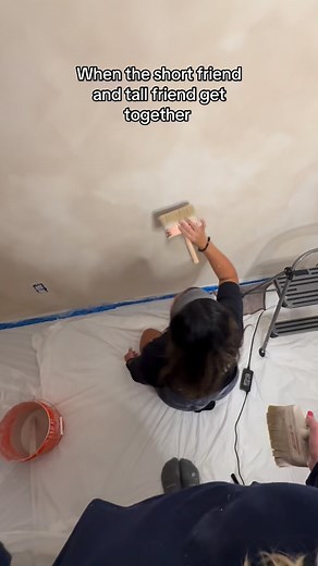 Hehe, we work so well together! #short #tall #friends #laugh #humor #nakedandafraid #adventure #premed #dmv #discovery #veteran #lifewithms #virginia #multiplesclerosisawareness #painting #paint #homeoffice | Nikki Smith