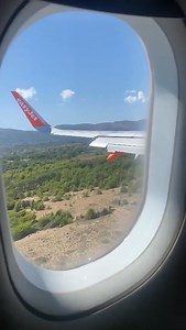 Is Christmas over cos im ready for this landing view | Zakynthos