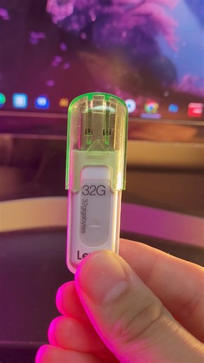 311K views · 3K reactions | صلح اي فلاشة بايظه الجزء الثالث #explore #technology #fyp #foryou #usb #fix_usb | Serafy Tech | Facebook