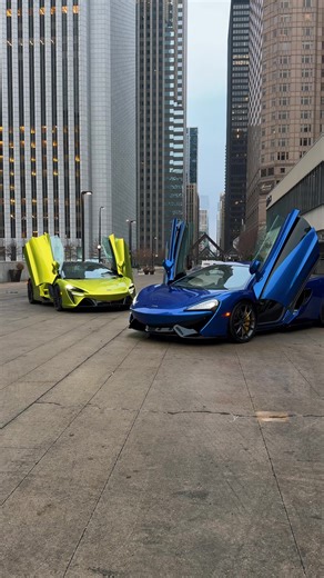 Exploring the McLaren Artura and 570S in Chicago