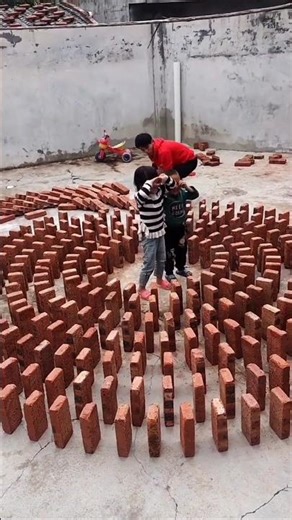 Chinki dropped all the bricks #short