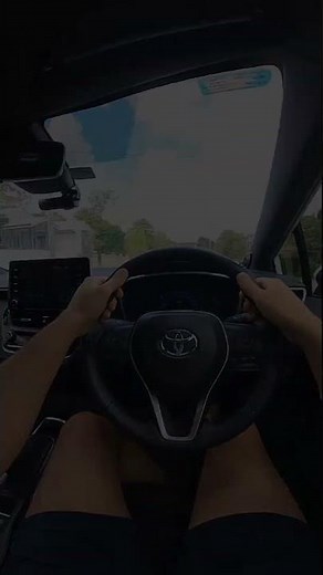 CORRECT way to turn steering wheel in Australia