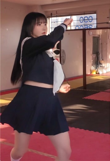 武道マスターのローリングキックの極意