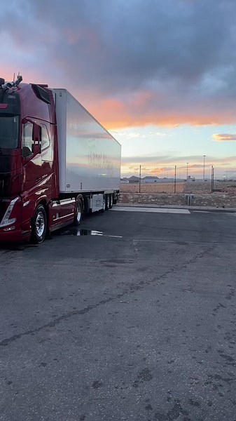 Volvo vs Scania Comparison: Which Truck Brand Reigns Supreme?