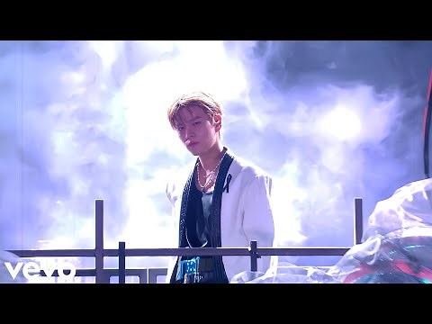 Stray Kids - DIVINE (Live At MAMA AWARDS 2025) #MAMA #MAMAAWARDS #StrayKids #DIVINE #4K