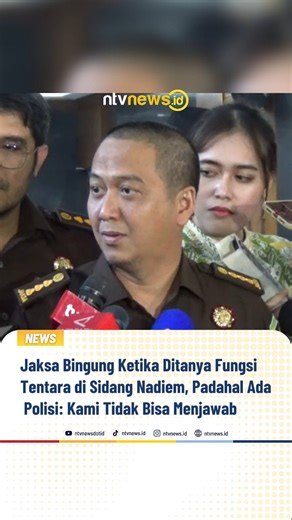 NTV News on Instagram: "Jaksa penuntut umum (JPU) memberikan penjelasan terkait keberadaan prajurit TNI dalam persidangan kasus dugaan korupsi pengadaan laptop Chromebook dan Chrome Device Management (CDM) yang menjerat mantan Mendikbudristek Nadiem Anwar Makarim. JPU menegaskan bahwa kehadiran prajurit TNI tersebut semata-mata untuk keperluan pengamanan. "Itu kan keamanan. Kami di dalam penanganan perkara sekarang ada juga melibatkan teman-teman dari TNI, seperti itu," kata Jaksa Roy Riadi. Ket