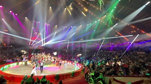 16K views · 325 reactions | Finale im Winter-Show-Programm "FREESTYLE" CIRCUS-KRONE-BAU in MÜNCHEN. #circuskronebau #style #show #act #kronebau #programm #top #künstler #circo #circus #artisten #circuskrone #festbau #manege #cirque #zirkusbau #münchen #meinecircuswelt #zirkus #tiere #circusbau #finale #freestyle | Meine Circus Welt | Facebook