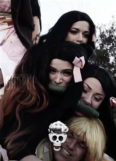 Zenitsu’s dream came true! 💀 😍 #anime #cosplay #demonslayer #naruto