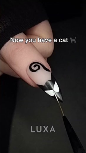 Black Cat Halloween Nail Tutorial 🐈‍⬛ | Easy Halloween Nail Art
