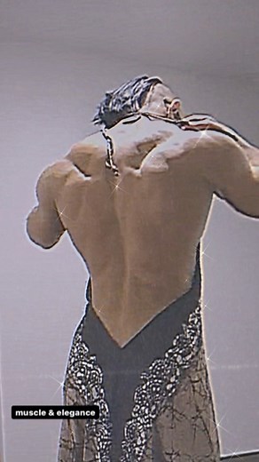 FBB ULTRA on Instagram: "The perfect blend of muscle & elegance, size, grace and power . @ifbb_pro_yeo . . . #fbb #femalebodybuilding #femalemuscle #ifbbpro #bodybuilding #muscle #elegance #art"