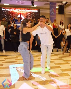 🔥 Salsa on fire in Madrid! From footwork to flips - this isn’t just dance, it’s pure desmadre con estilo Shoutout to these beasts of sabor tearing up the floor at World Latin Congress 🕺💃 ⠀ 🎥 @socialdancetv 📍 Madrid | #WorldLatinCongress 👟 Vibes, rhythm, and community that hits deep ⠀ 👇 Tag your dance crew & drop your favorite moment! | Social Dance TV