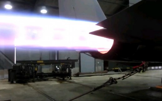 近距离看看F15发动机运行