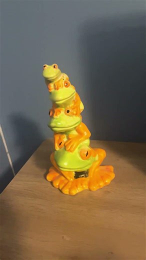 Frog coin bank #art #frog #ceramic #tuff