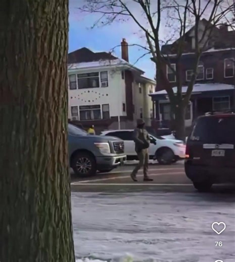 📹DIFFERENT ANGLE – ICE SHOOTING Footage from an alternative angle has emerged showing the fatal shooting during an ICE operation in Minneapolis. The incident occurred around 10:45 a.m. on Wednesday near East 34th Street and Portland Avenue during a targeted immigration raid. According to reports, video footage shows an SUV reversing briefly before an ICE agent opened fire on the driver. The vehicle then crashed, and the woman later died from head wounds at Hennepin County Medical Center. #BREAK