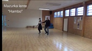 Une mazurka dite "hambo", danse traditionnelle originaire de Suède qui s'exécute en couple sur une mesure à 3 temps (comme la valse). L'une des origines probables du hambo est la polka-mazurka populaire en Europe pendant la deuxième moitié du XIXᵉ siècle. | Danse Trad Narbonne