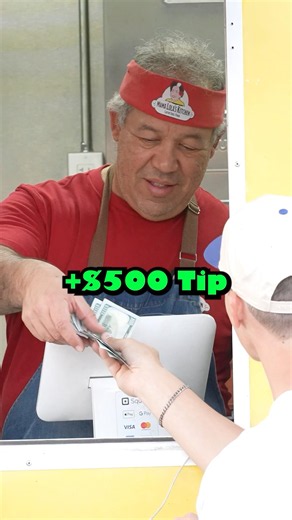 Tipping food trucks $500 🤍