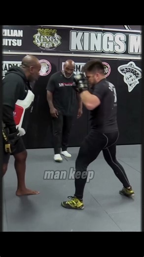 TYSON'S ICONIC TECHNIQUE vs BIGGS! (FULL BREAKDOWN) 📈🥊 #box #technique #miketyson #shorts