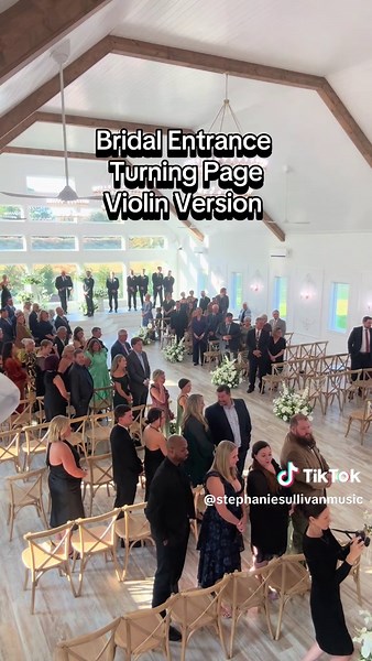 Stunning Bridal Entrance with Violin to 'Turning Page'
