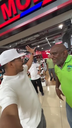 @citymodapty | ¡ÚLTIMAS HORAS DEL AÑO! 🎉 En City Moda, ¡no te quedes sin las MEJORES ZAPATILLAS del mercado! 👟🔥 Mejores marcas, modelos exclusivos y... | Instagram