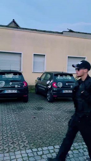 dennis_pizza_swat on TikTok