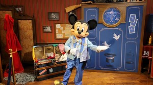 Mickey Mouse Meet & Greet returns to the Magic Kingdom | Chip and Company