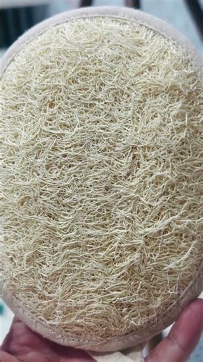 Not all loofahs are the same! Here is the secret to a 5-star eco-product. 🌿✨