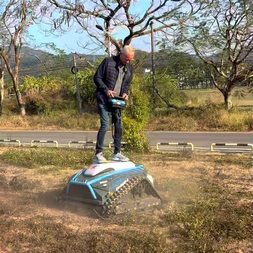 koham mower on Instagram: "KOHAM integrates design, manufacturing, and quality control to deliver stable remote control mowing equipment worldwide.#roboticlawnmower#smartlawnmower#remotecontrollawnmower#electriclawnmower#koham#kohammower#rclawnmower#zeroturnwholesale#commercialmowers#lawncareOEM#B2Blawnmower"