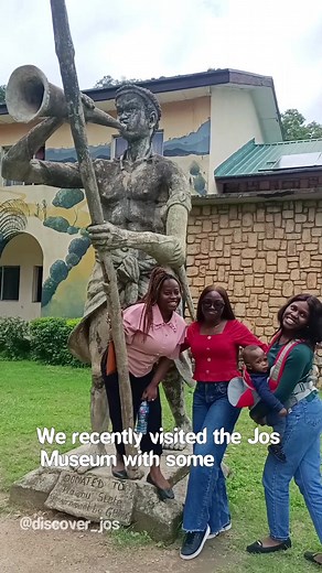The Jos museum is a must for every tourist visiting Plateau state. One of the reasons I love visiting the museum is my love for history and culture. For many reasons, We've arrived at a point in Nigeria where the millennials and gen z have very little knowledge of our history and roots. What our ancestors lived in and what they ate. What means of livelihood they had and what they did for fun. The museum provides the opportunity to see that we have always been a great people. A people of skill, t