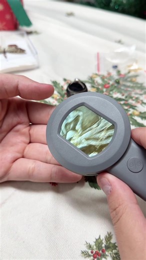 Portable treasure finding: just me and my magnifying glasses. #tomlov #magnifyingglass #giftideas #magnifer #microscope #adults #coin #coincollection #coincollecting #coins #outdoorexploration #kids #giftedinlove #weeklydeals #loveatfirstfind #1592