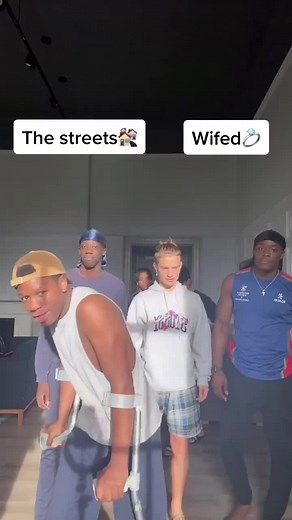 Yeh that’s us... ANYWAY NEW VLOG OUT NOW on my yt - harryc7_ go show some love #fyp #fypシ #viral #boardingschool #uk #domesticslimes