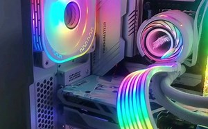 铭瑄B760M终结者灯光效果展示
