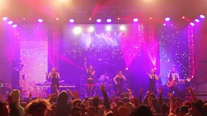 707K views · 208 reactions | Showreel 2016, registrato il 5 febbraio 2016 all'Alcatraz di Milano e il 6 febbraio 2016 al Rabadan di Bellinzona Svizzera. Riprese video a cura di Gaston Video Maker Studio. Per informazioni: www.nonplusultraband.com | Non Plus Ultra Band | Facebook