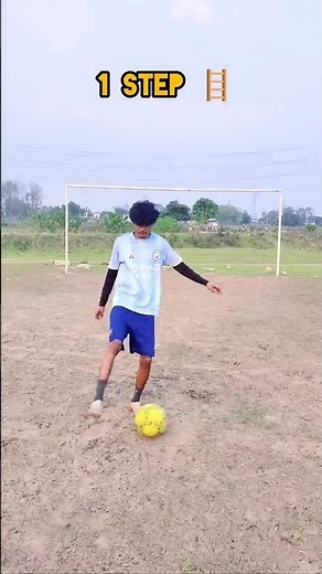 Football skills tutorial for beginners 🔥😍 #shots #football #footballskills #soccer #tutoria#viral l