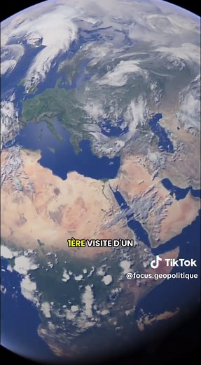 Déminage secret dans le détroit d'Ormuz, nouveau navire nucléaire en Corée du Nord : voici les dernières 24h en géopolitique. Sur ce compte j te résume 5 actualités internationales en 1 minute alors abonne toi pour rester informé. 🌍 Voici les dernières 24 heures en géopolitique : 🇺🇸🇮🇷🇮🇱🇱🇧🇰🇵🇨🇳🇪🇬🇺🇳🇹🇬 🇺🇸🇮🇷 Déminage secret à Ormuz : Selon le Financial Times, l'US Navy a mené une opération sous-marine clandestine de quatre mois pour neutraliser les mines marines posées par l'Ir