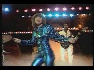 Earth & Fire - Weekend (1980 Music Video) | #75 Song
