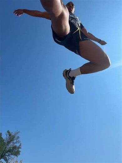 Бегу как Форрест Гамп, по пересечённой местности. Адыгея Арт. 449176888 #бег #тропа #кроссовки