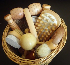 How to Use Wooden Massage Tools?