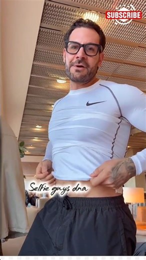 Handsome Guy Physique and the V line #shorts