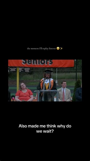 Senior Class President Delivers Heartfelt Graduation Speech