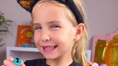 Amos 4D Gummy Eyeball Candy, Individually Wrapped 3D Eyeballs Shaped, Perfect Treat for Kids Halloween Parties Gift(40 Count)