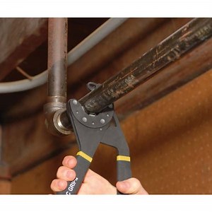 103K views · 975 reactions | Year End #Sale It’s the more open-ended Bionic sibling, ideal for gripping pipes and round stock. This #Wrench has a fierce grip! We definitely liked how tightly you can hang on to round material. Grab Now, Save 75% #OFF >>> Trendingvip.com/LoggerheadBionicGrip | Trending VIP | Facebook