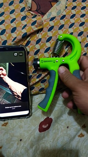 Daily Hand Gripper Workout 🤠 #forearms #fitness #armwrestlingworkout #forearmworkout #gripstrength