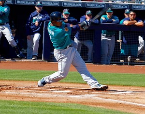 Mariners & Fred Meyer Team Up For Fan Reward Program